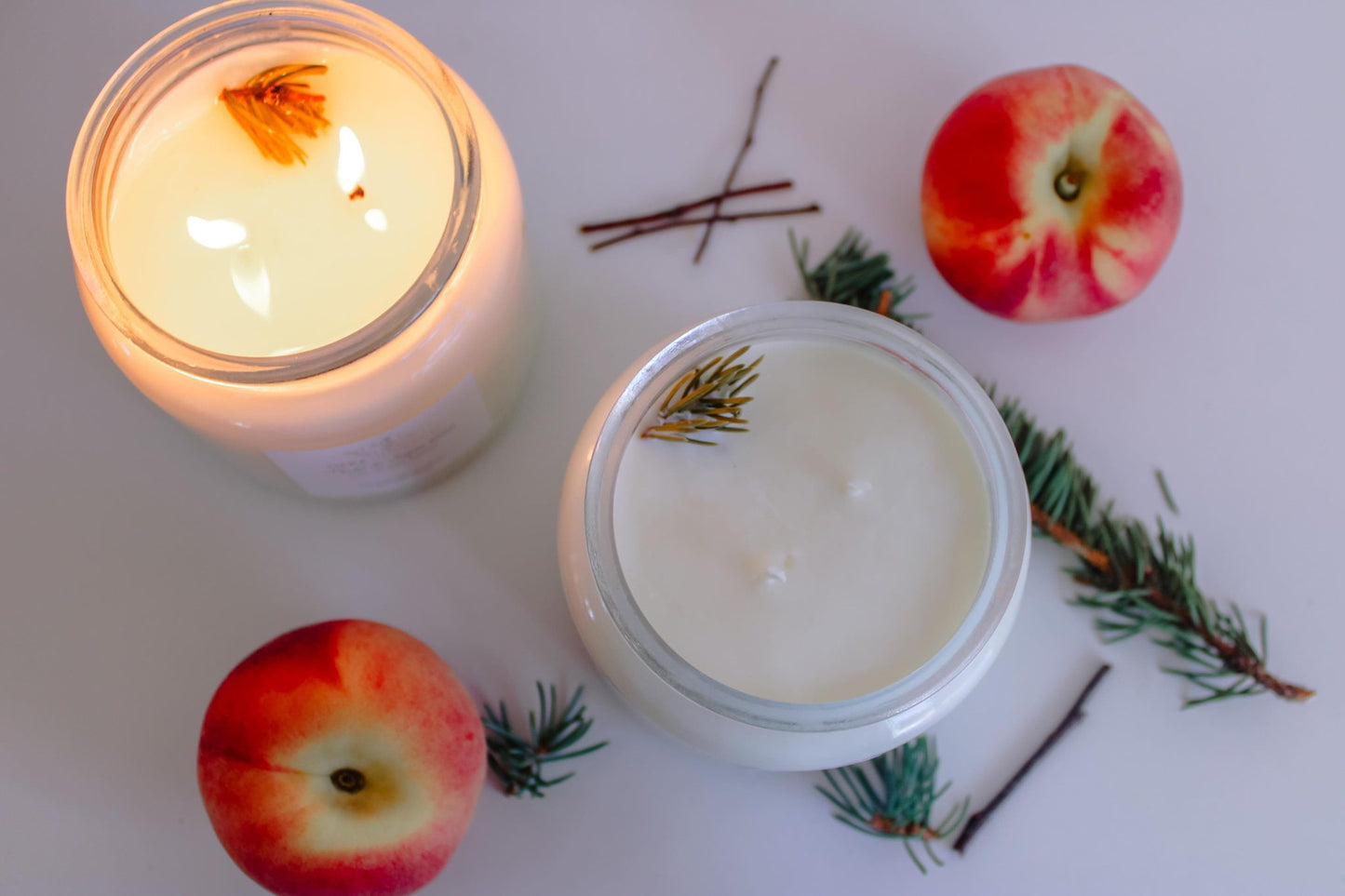 Candle - Peach &amp; White fir
