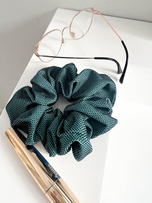 Water lily scrunchie
